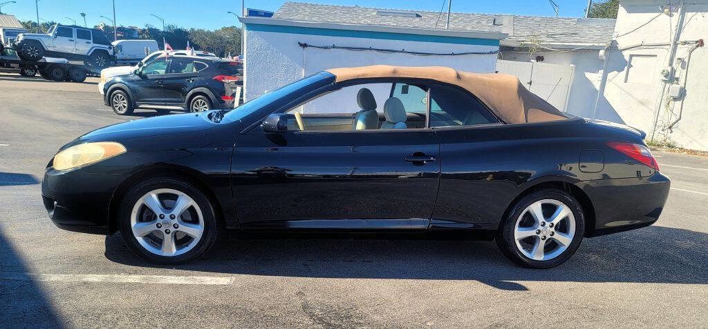 Used 2004 Toyota Solara SE FWD image 2