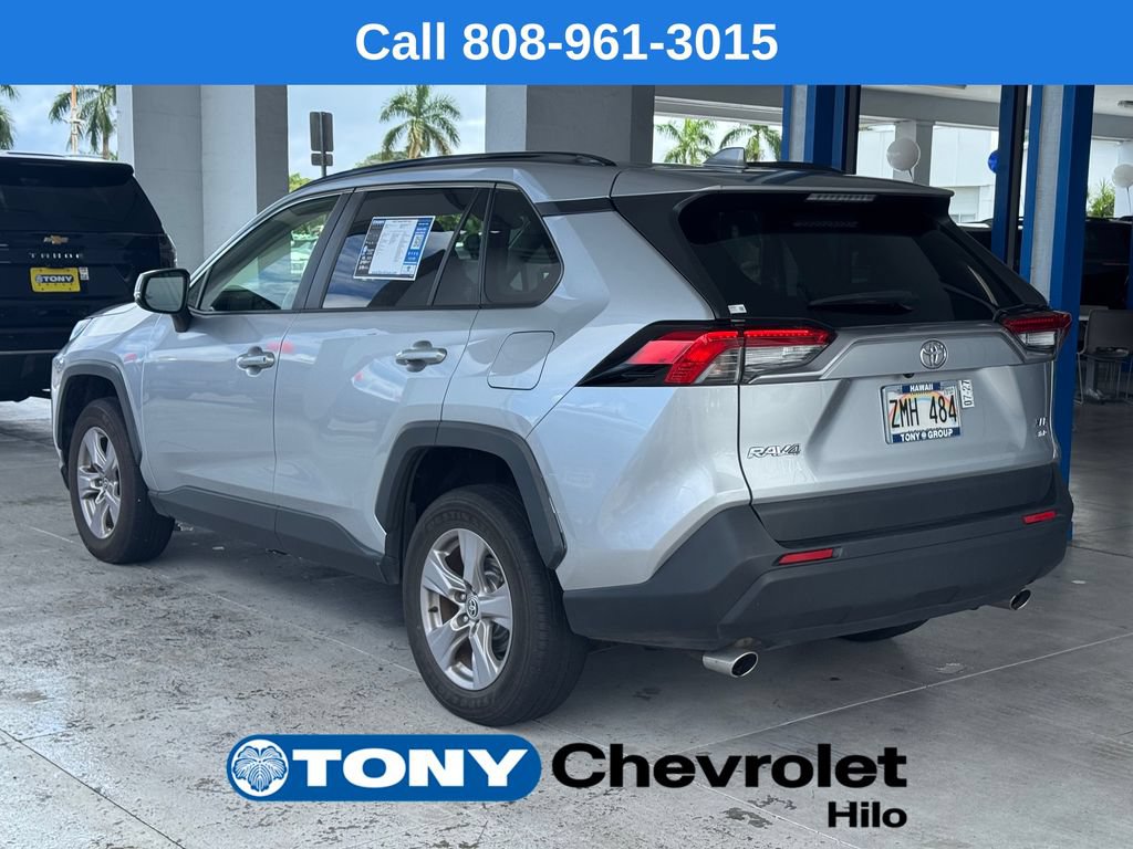 Used 2024 Toyota RAV4 XLE AWD/4WD image 3