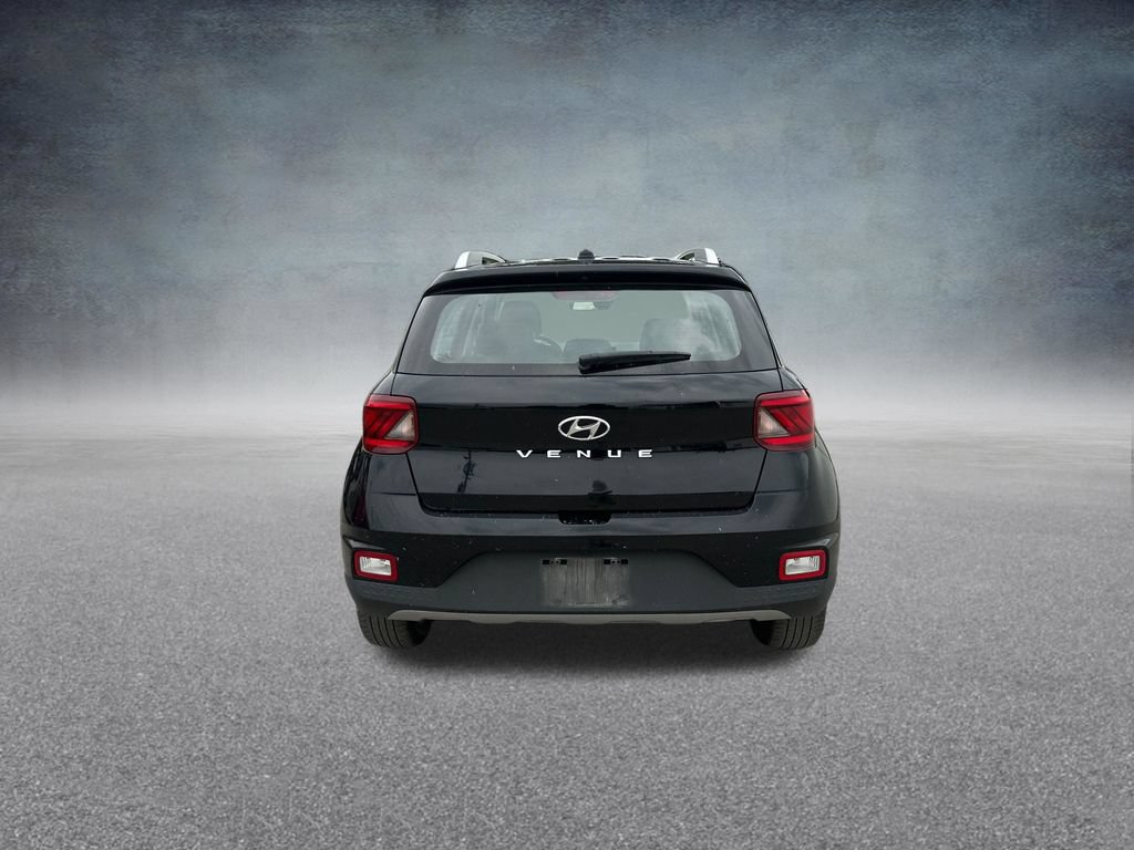 Used 2025 Hyundai Venue SEL FWD image 35