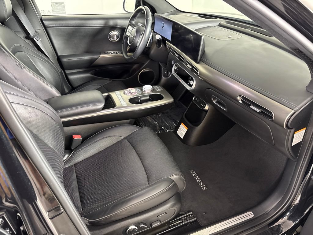Used 2023 Genesis GV60 Advanced AWD/4WD image 17