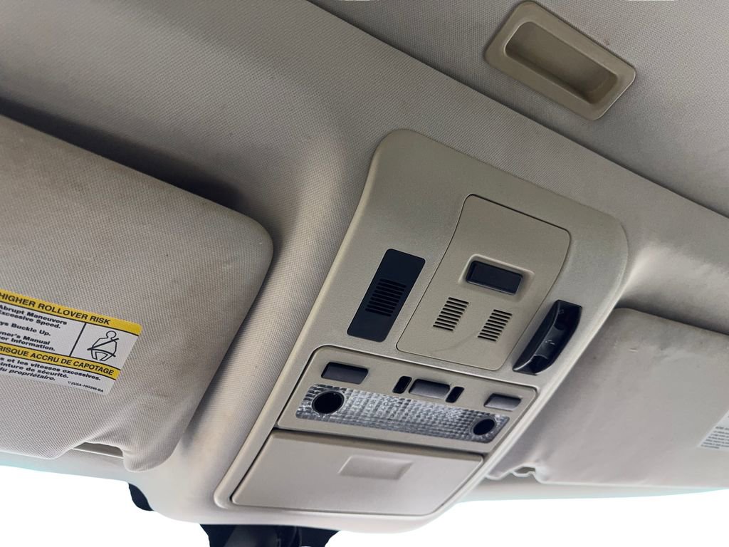 Used 2012 Land Rover Range Rover HSE image 64