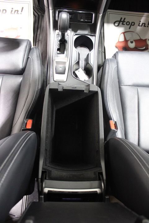 Used 2022 Subaru Ascent Limited w/ Technology Package image 35