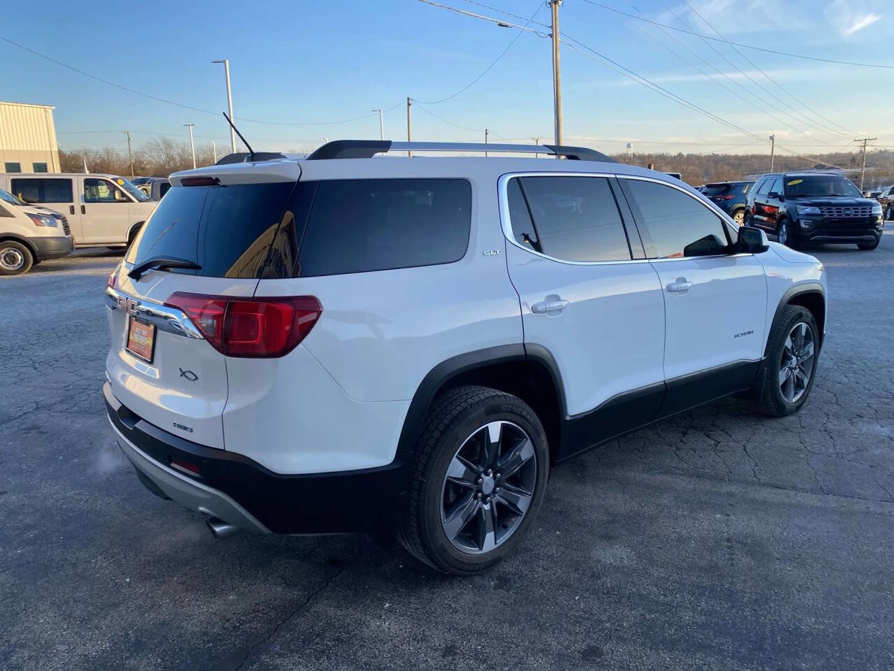 Used 2018 GMC Acadia SLT w/ LPO, Floor Liner Package image 7