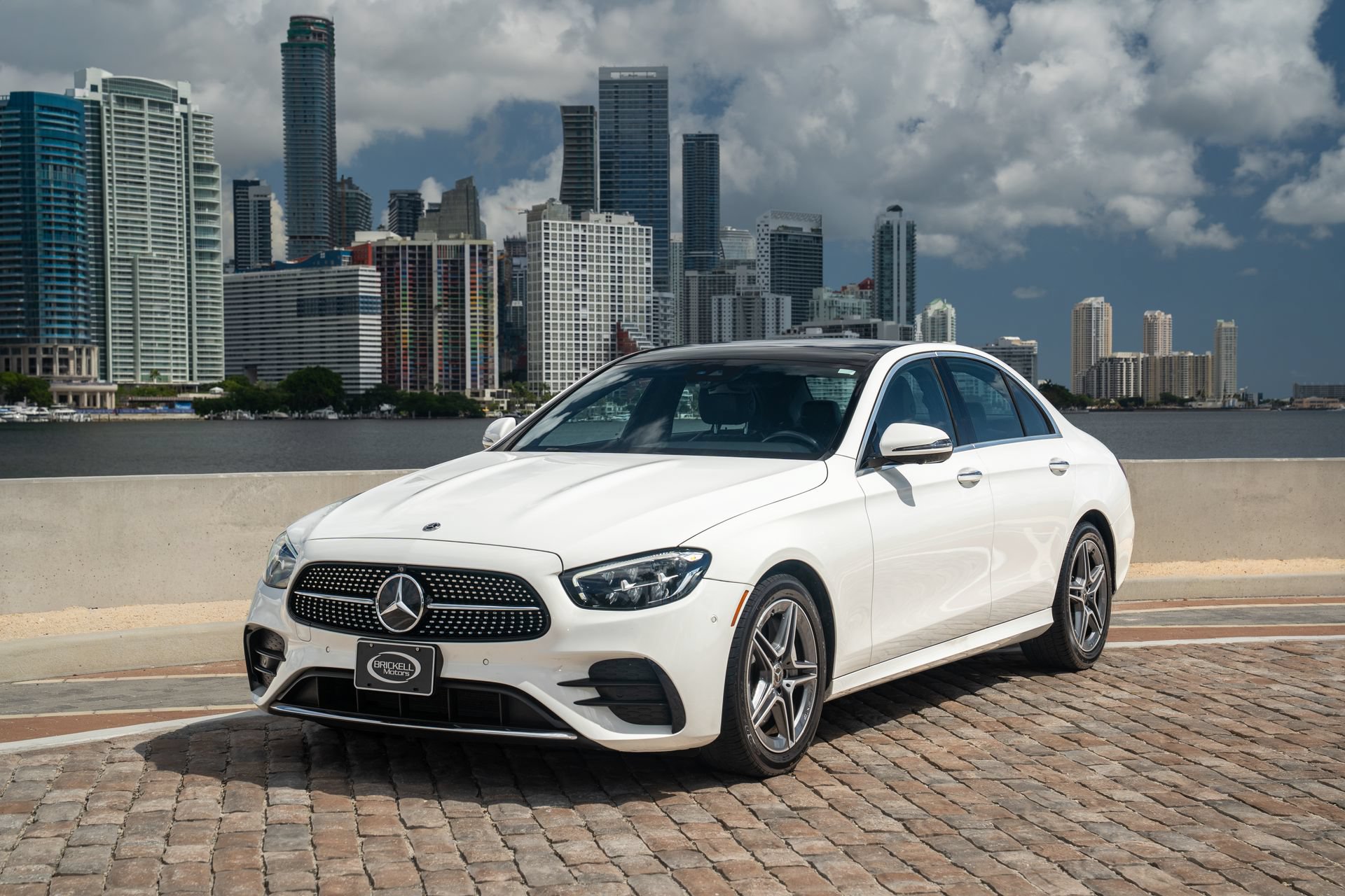 Used 2023 Mercedes-Benz E 350 4MATIC Sedan video 2
