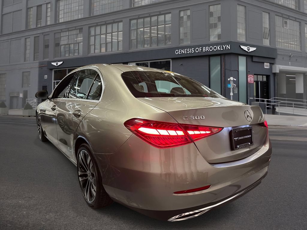 Used 2022 Mercedes-Benz C 300 4MATIC Sedan image 2