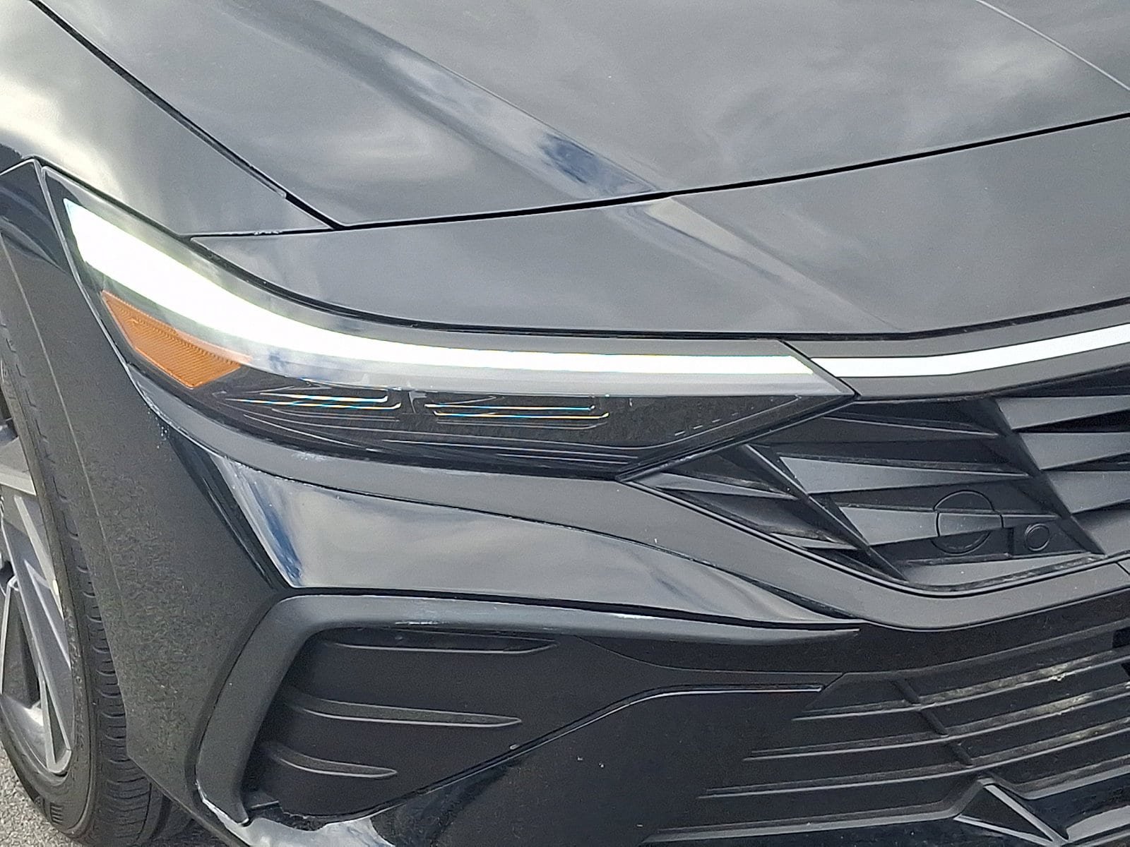 Certified 2025 Hyundai Elantra Sport FWD image 9