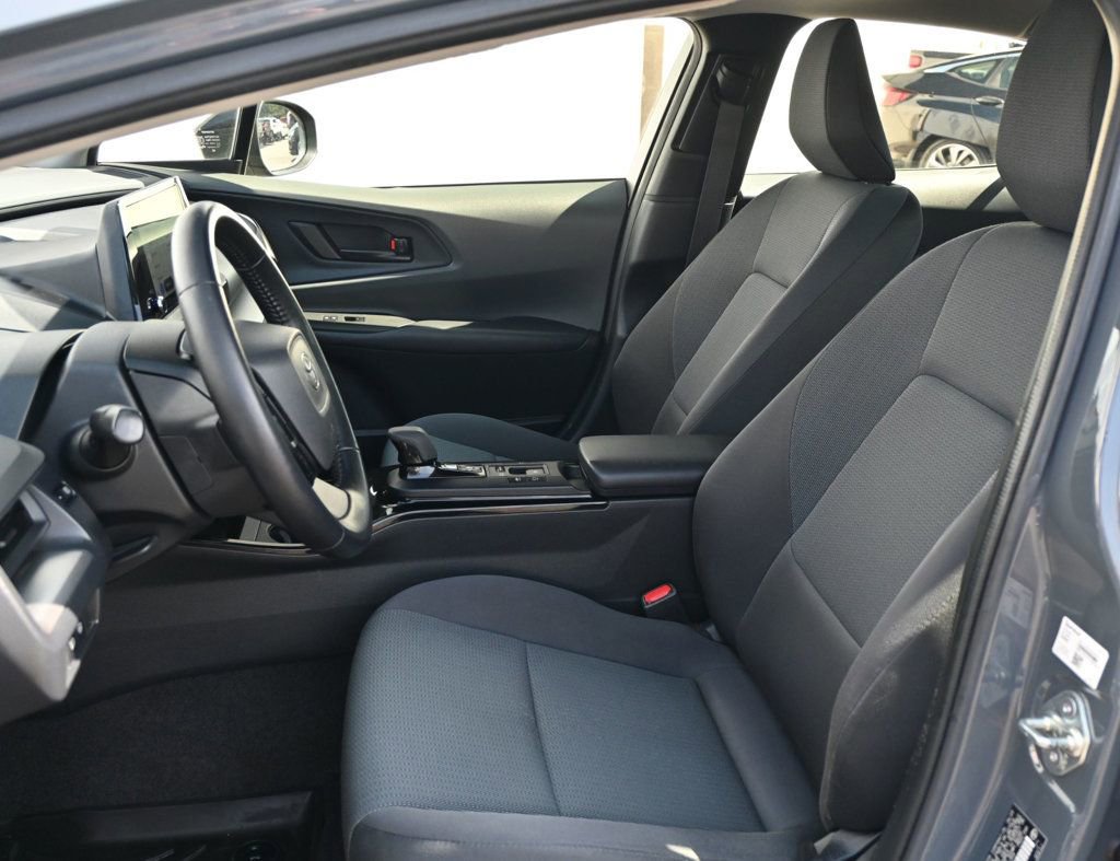 Used 2023 Toyota Prius LE image 14