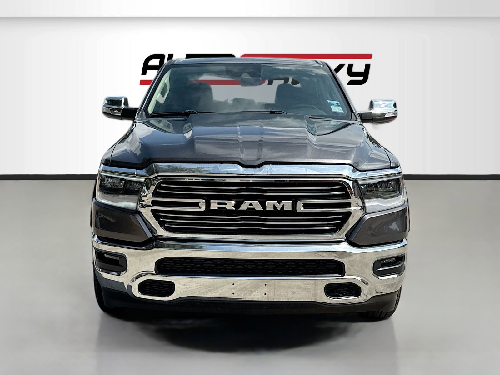 Used 2022 RAM 1500 Laramie RWD image 2