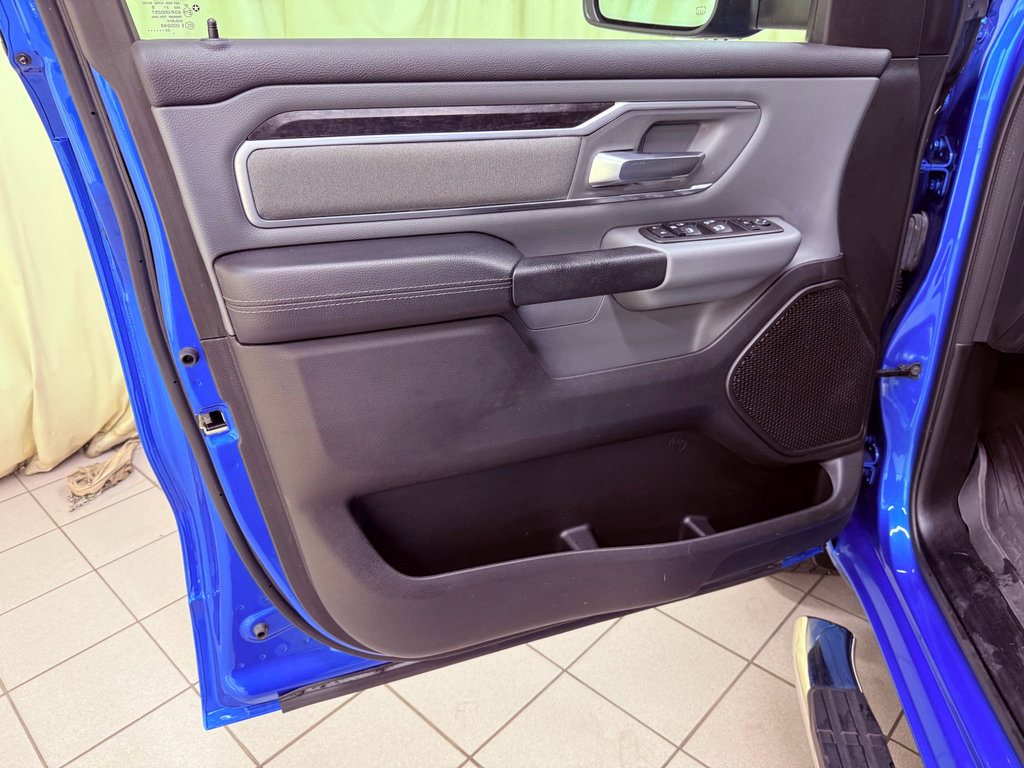Used 2022 RAM 1500 Big Horn AWD/4WD image 30