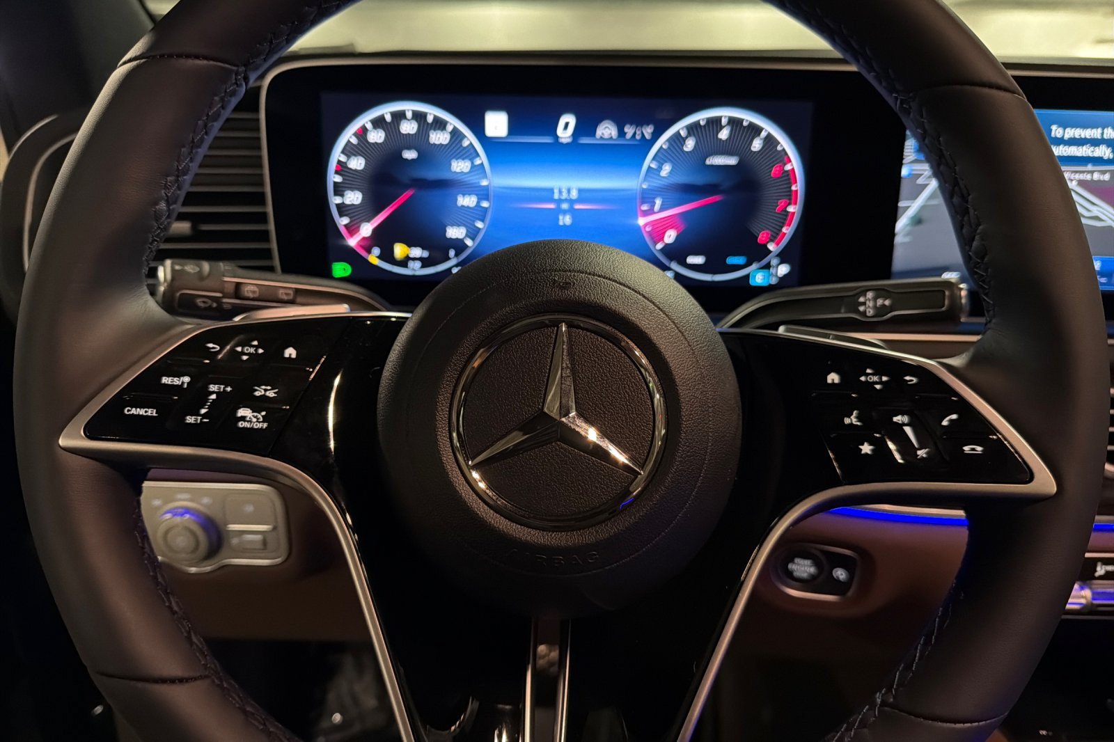 New 2026 Mercedes-Benz GLS 450 4MATIC image 24