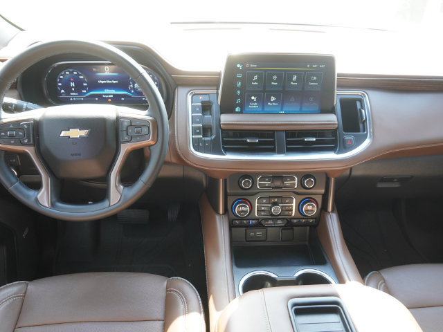 Used 2023 Chevrolet Tahoe High Country RWD image 5