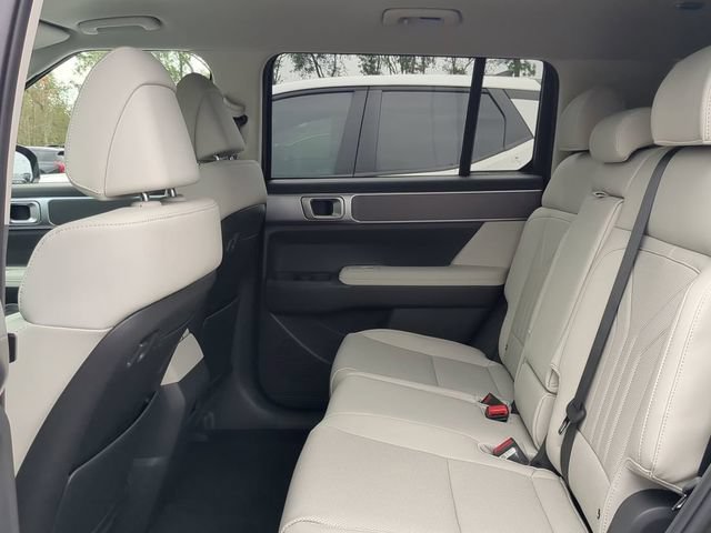 New 2025 Hyundai Santa Fe SEL FWD image 13