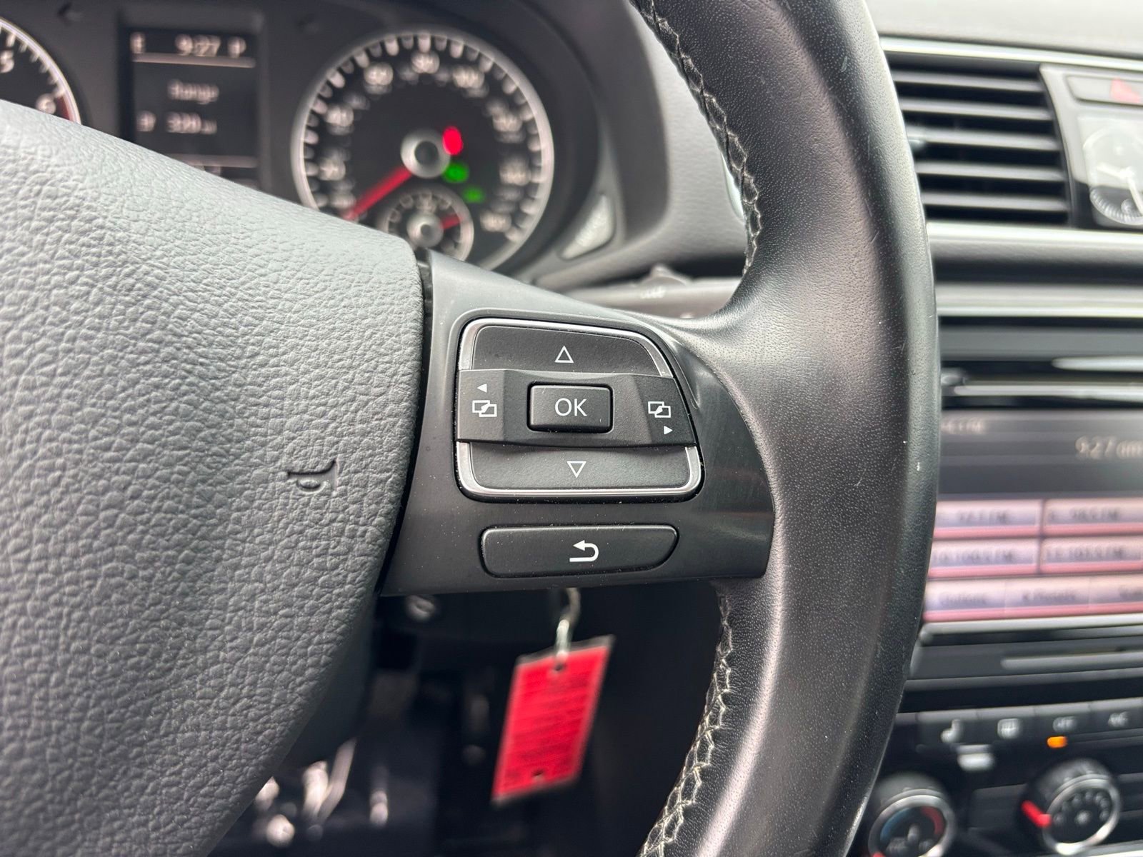 Used 2013 Volkswagen Passat 2.5 SE image 22