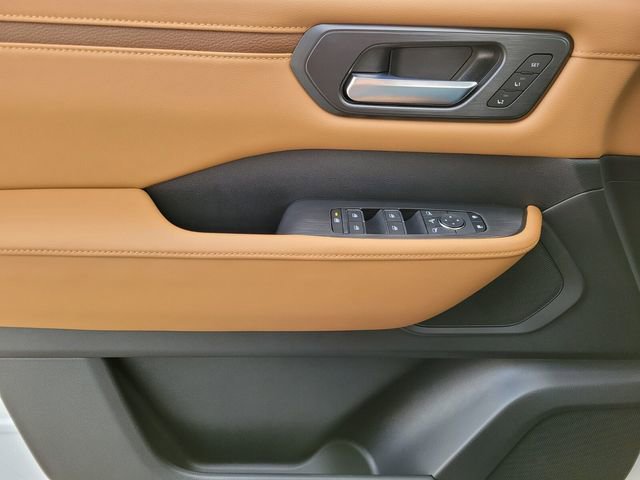 New 2026 Nissan Armada SL w/ Captain's Chari Seat Package image 26