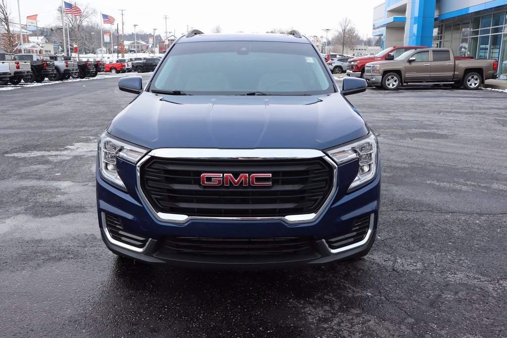 Used 2022 GMC Terrain SLE w/ Driver Convenience Package image 31