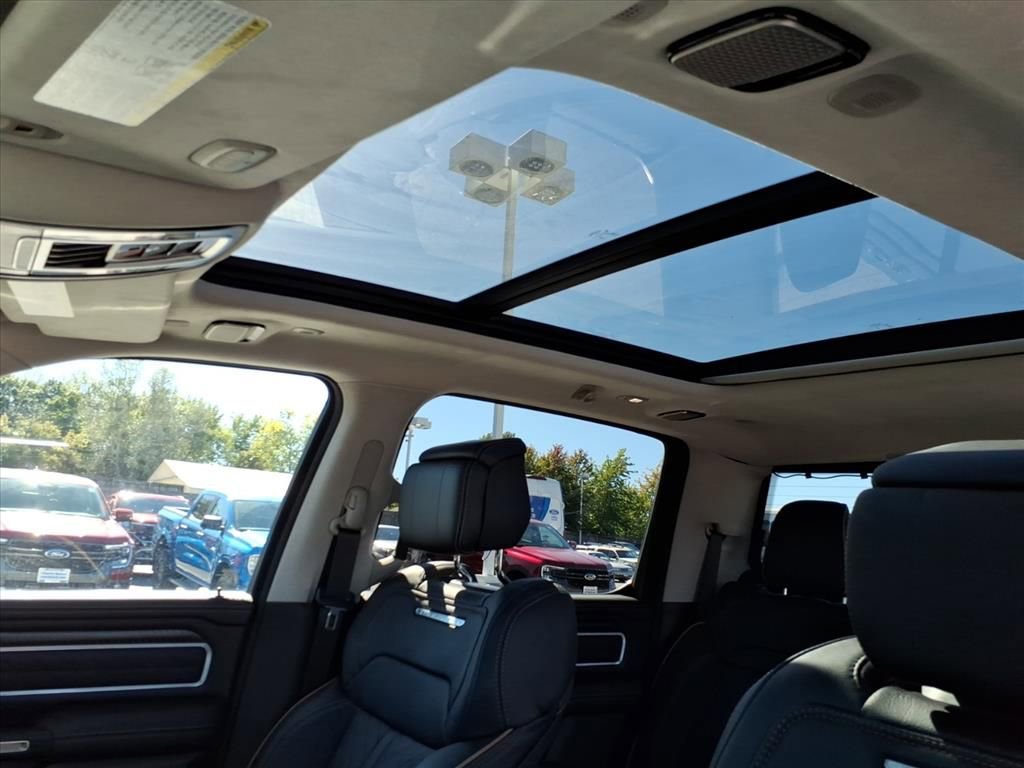 Used 2026 RAM 1500 Tungsten w/ Trailer Tow Group image 10
