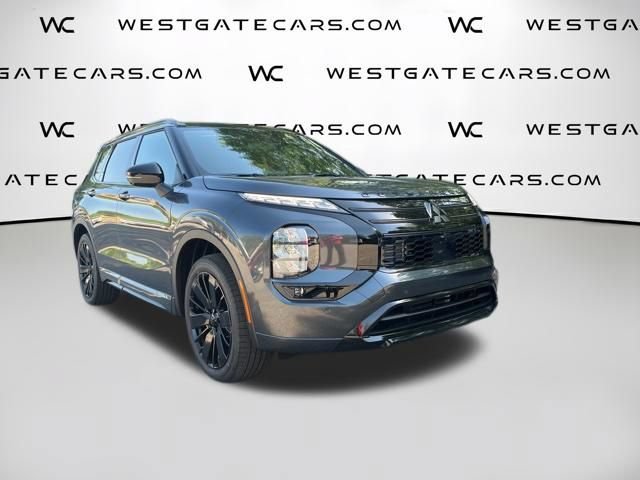 New 2026 Mitsubishi Outlander SEL Black Edition FWD image 4