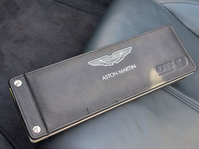 Used 2011 Aston Martin DB9 Volante image 25