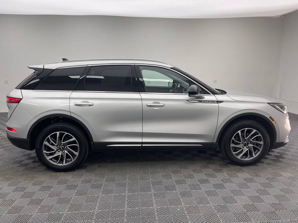 Used 2020 Lincoln Corsair AWD w/ Equipment Group 101A image 6