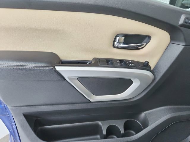 Used 2017 Nissan Titan SL w/ Texas Titan Edition AWD/4WD image 37