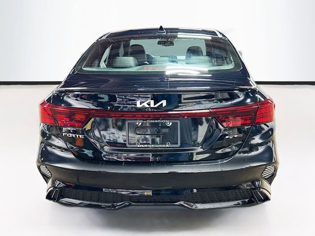 Used 2023 Kia Forte GT-Line w/ GT-Line Premium Package image 6