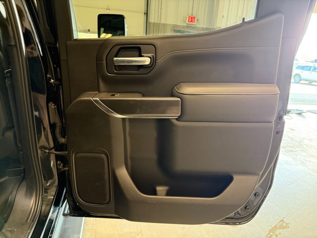 Used 2021 GMC Sierra 1500 AT4 w/ Technology Package AWD/4WD image 33