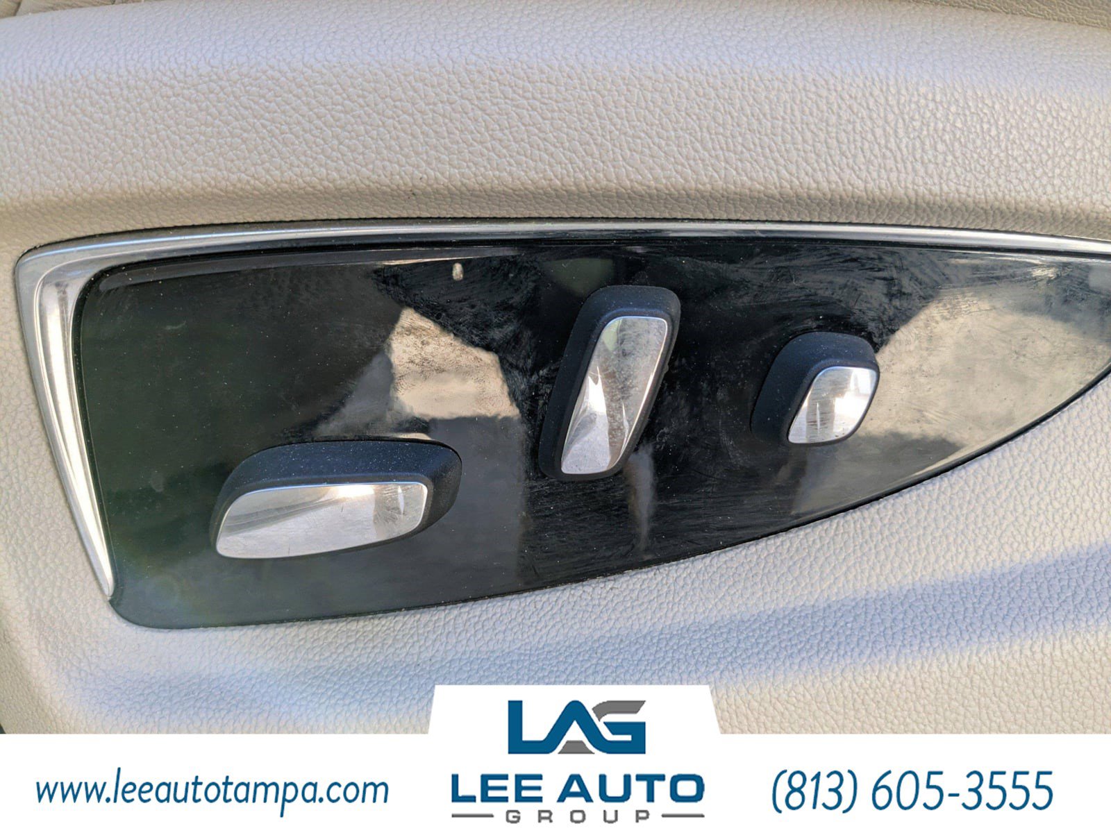 Used 2015 Cadillac Escalade Premium image 23