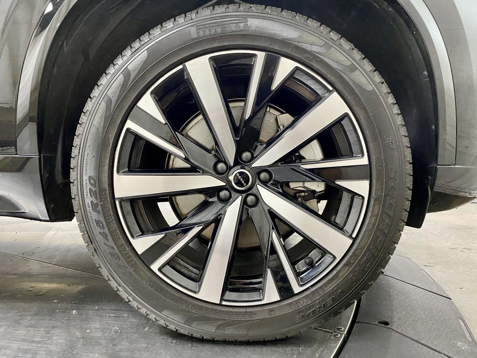 Used 2026 Volvo XC90 B5 Core AWD/4WD image 11