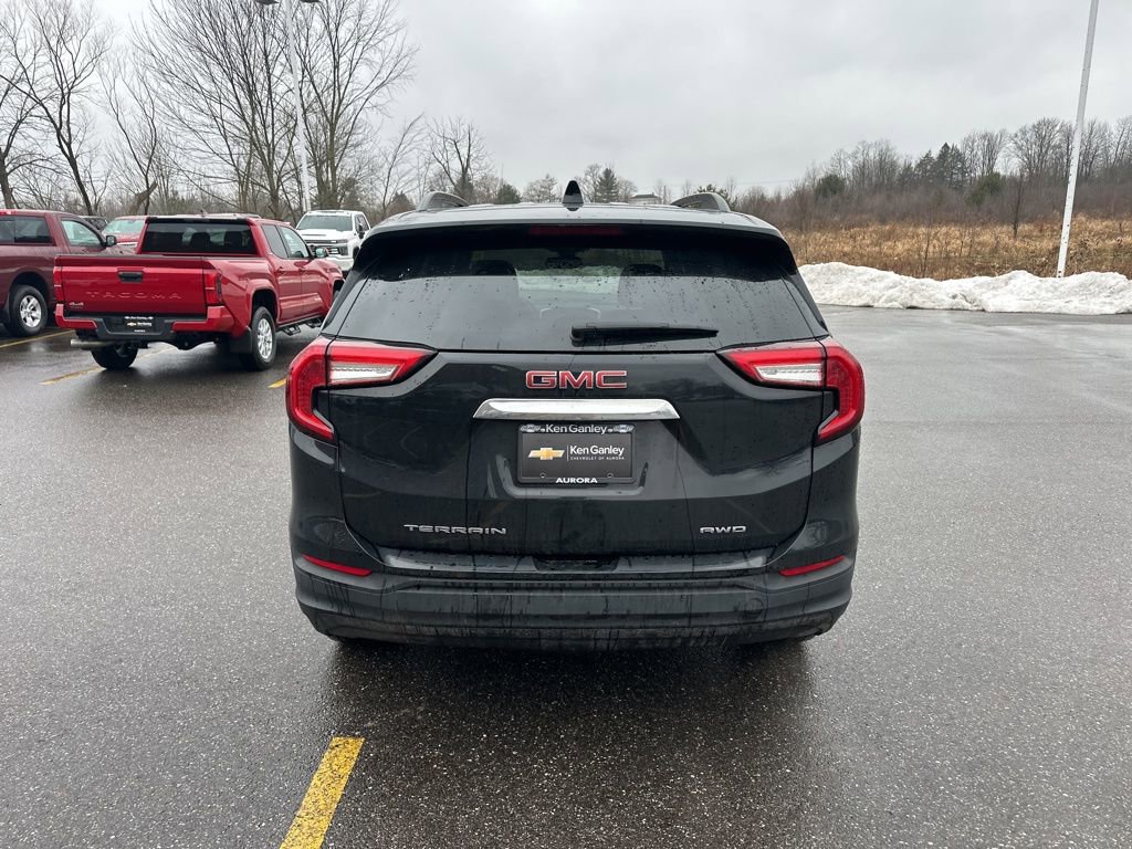 Used 2022 GMC Terrain SLE w/ Driver Convenience Package image 8
