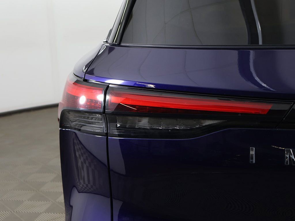 Used 2023 INFINITI QX60 Sensory w/ Cargo Package image 21