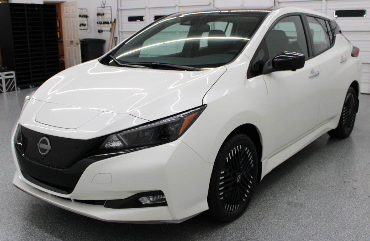Used 2024 Nissan Leaf SV Plus FWD image 3
