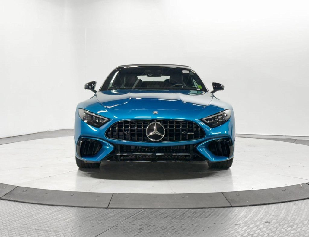 Used 2024 Mercedes-Benz SL 63 AMG 4MATIC image 2