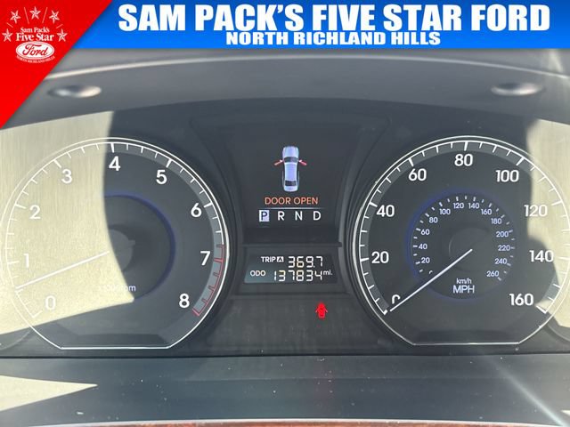 Used 2012 Hyundai Equus Signature RWD image 24