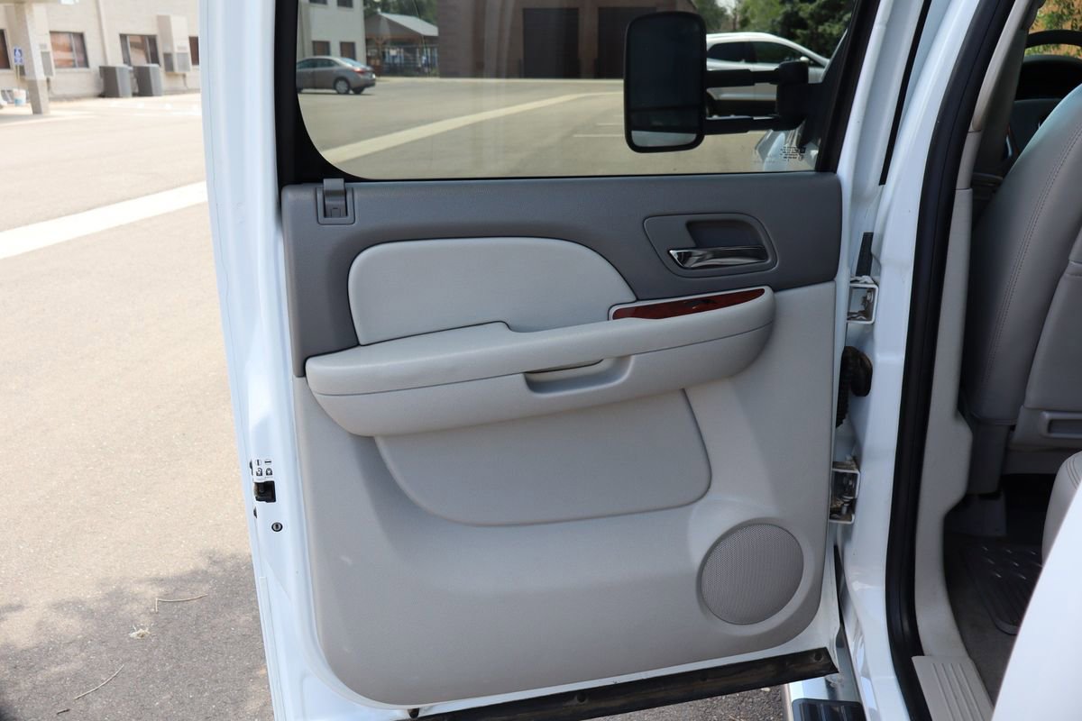 Used 2013 Chevrolet Silverado 3500 LTZ w/ LTZ Plus Package AWD/4WD image 24