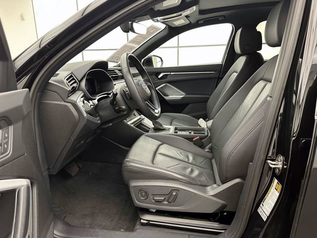 Used 2023 Audi Q3 2.0T Premium w/ Convenience Package AWD/4WD image 12