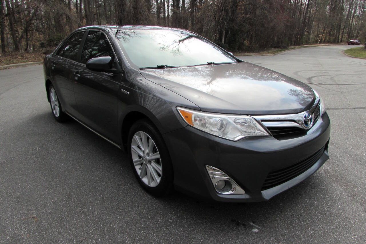 Used 2014 Toyota Camry XLE image 8
