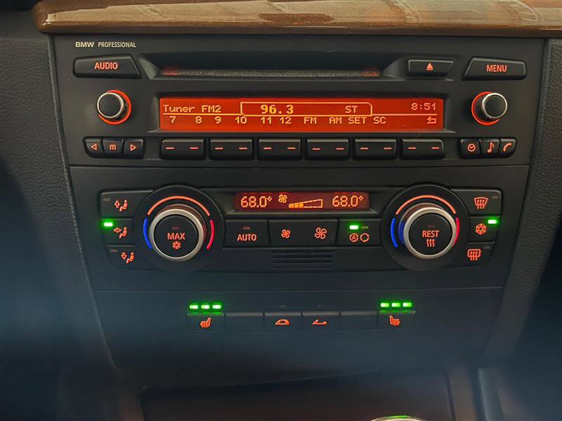 Used 2009 BMW 128i Convertible image 23