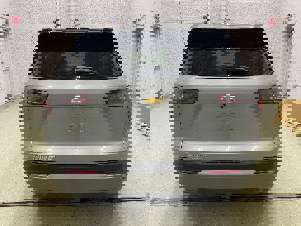 New 2026 Chevrolet Equinox LT w/ Safety and Technology Package image 4