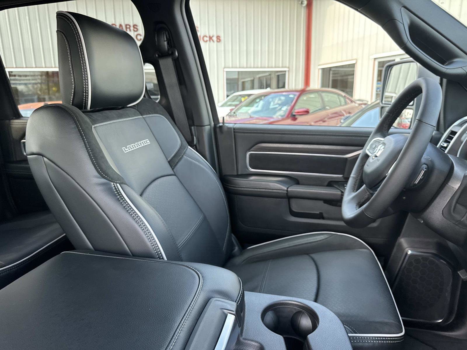 Used 2026 RAM 2500 Laramie image 10