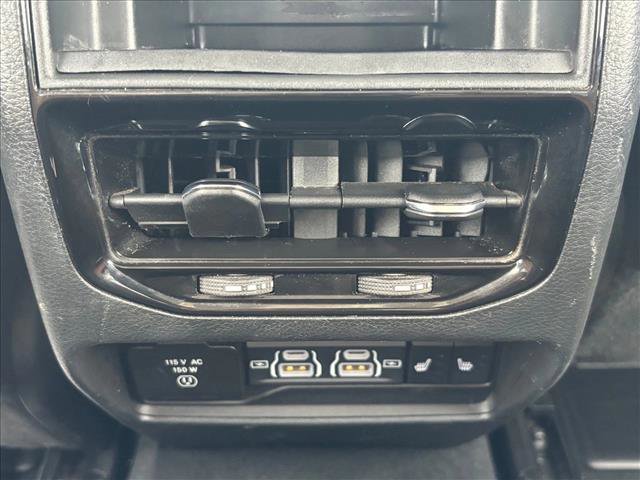 Used 2023 Jeep Grand Cherokee Limited image 18