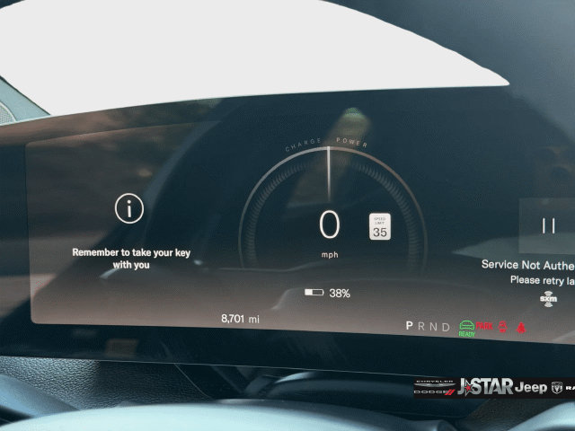 Used 2025 Lucid Air Touring AWD/4WD image 29