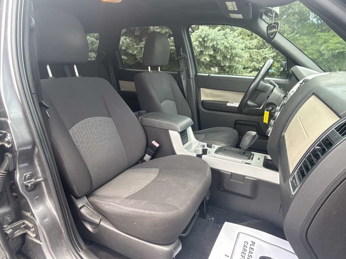 Used 2009 Mercury Mariner 2WD image 14