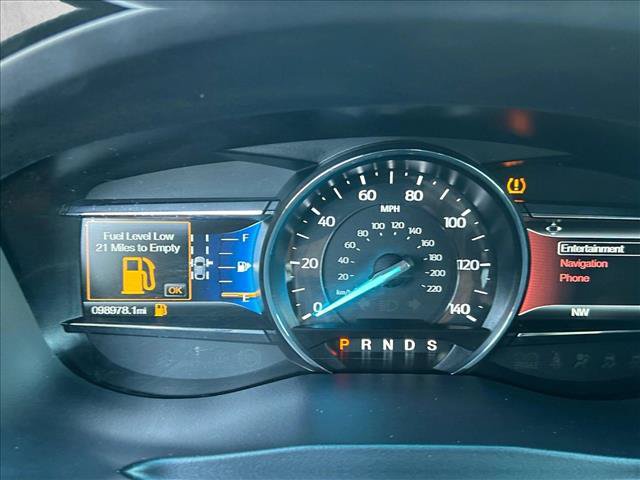 Used 2017 Ford Explorer Limited w/ Equipment Group 301A FWD image 11