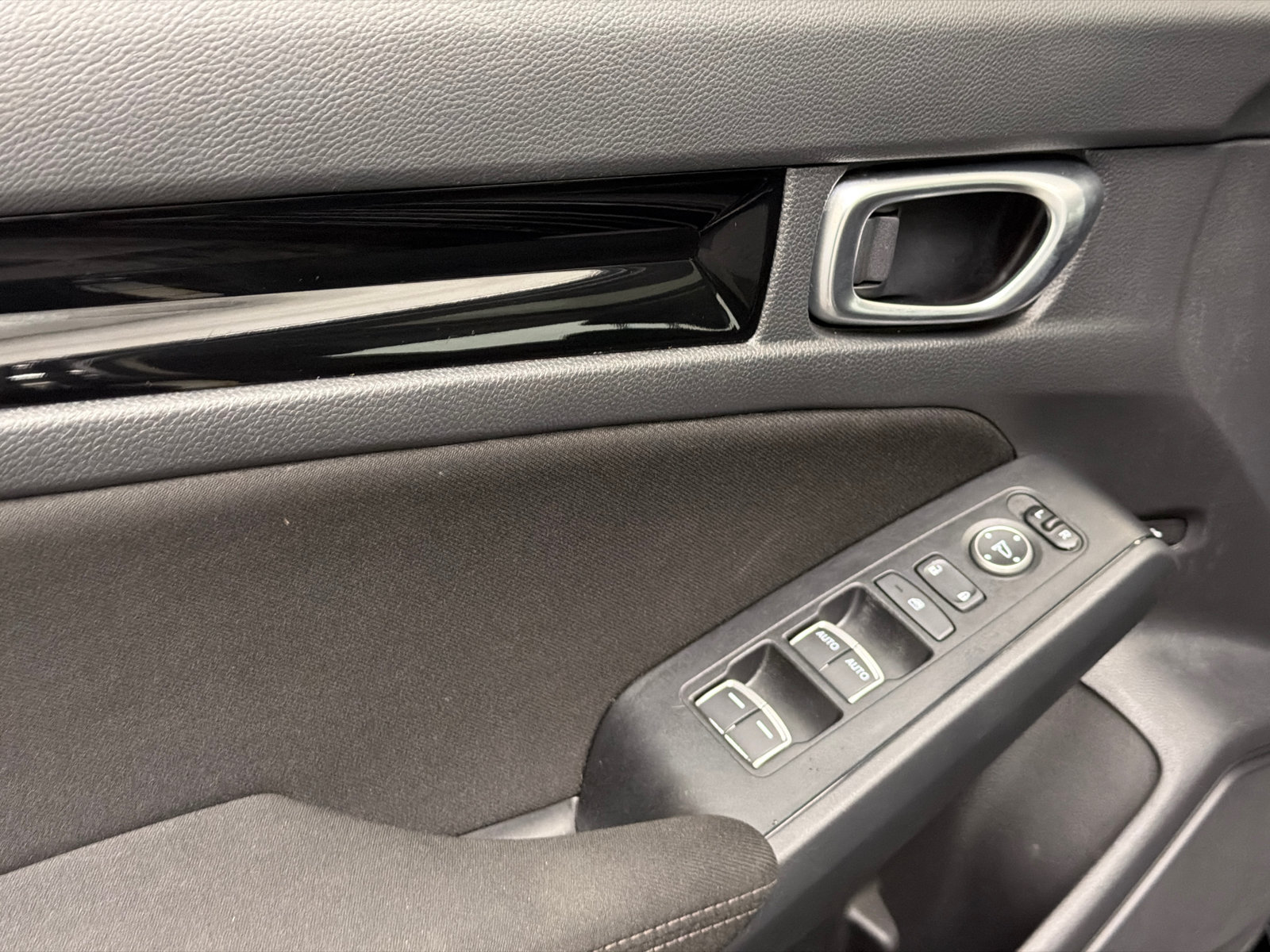 Used 2023 Honda Civic EX image 17