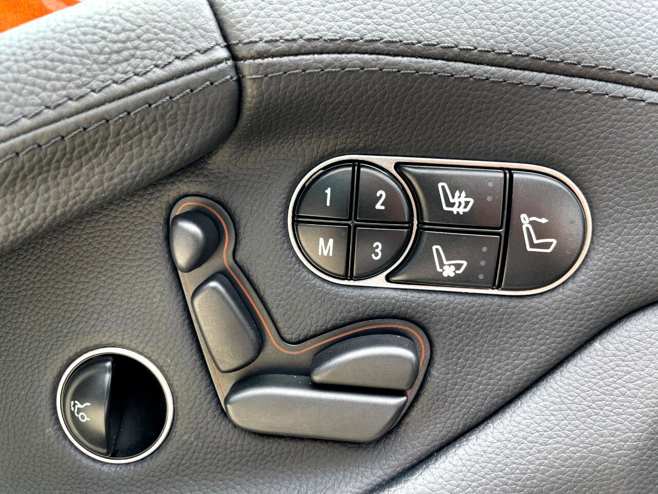 Used 2009 Mercedes-Benz SL 550 image 18