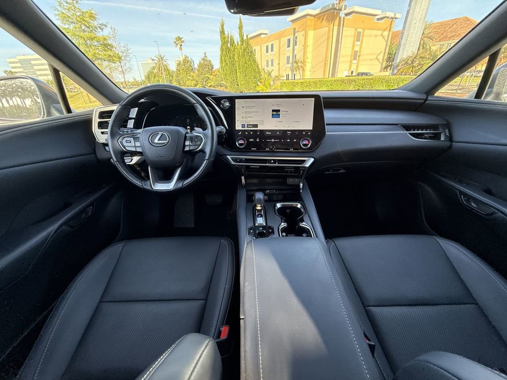 Used 2025 Lexus RX 350 Premium w/ Accessory Package (Z1) FWD image 19