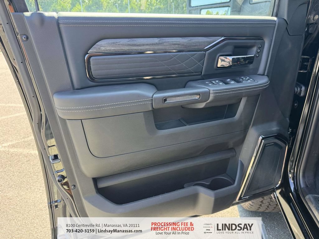 New 2026 RAM 2500 Limited AWD/4WD image 16