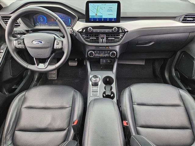 Used 2022 Ford Escape SEL w/ Technology Package FWD image 16