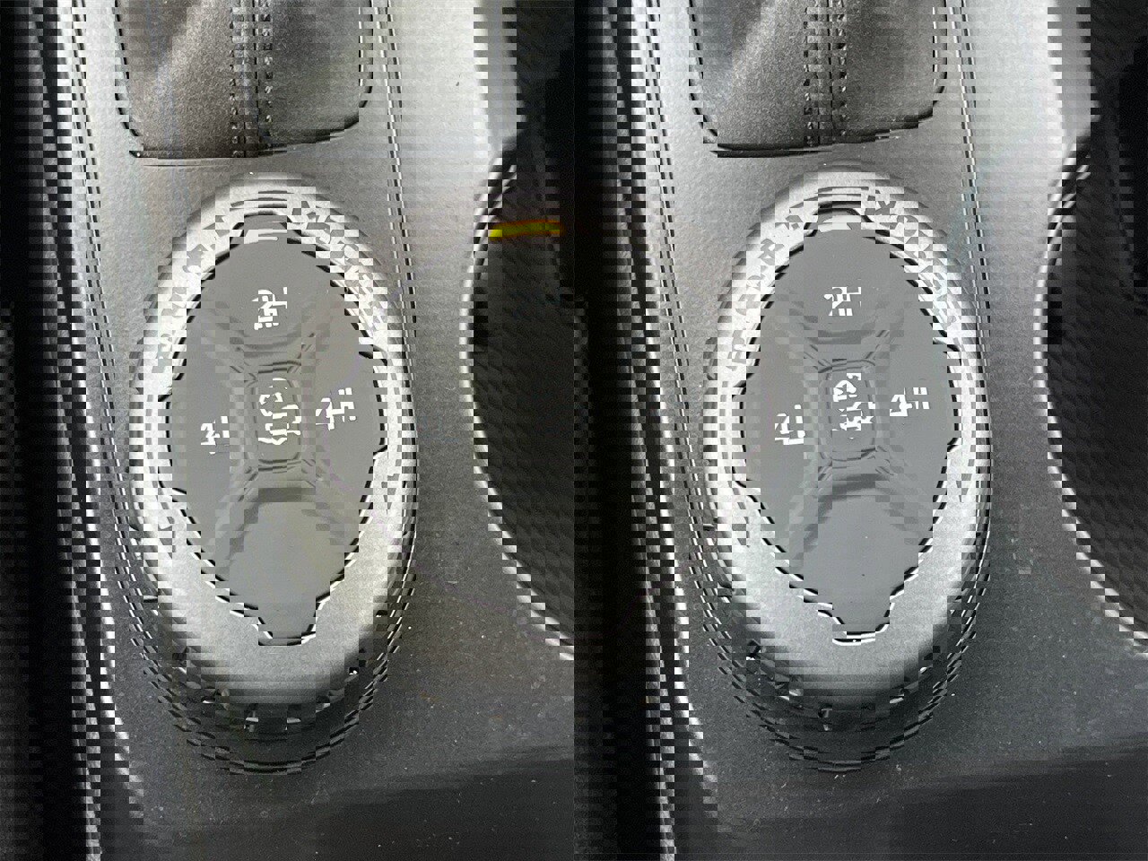 New 2025 Ford Bronco 4-Door image 9