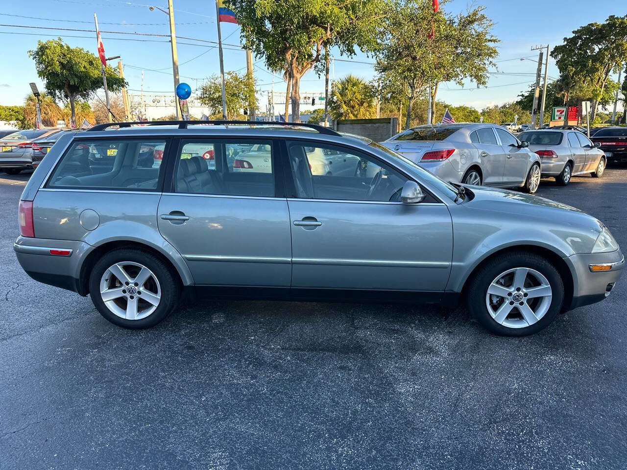 Used 2004 Volkswagen Passat GLX image 8